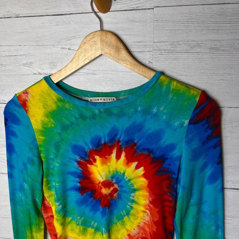Alice + Olivia Tee Womens Size XS/TP Delaina Rainbow Tie Dye Cropped Long Sleeve - Picture 8 of 16